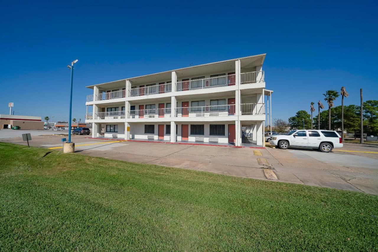 Americas Best Value Inn & Suites Humble Esterno foto