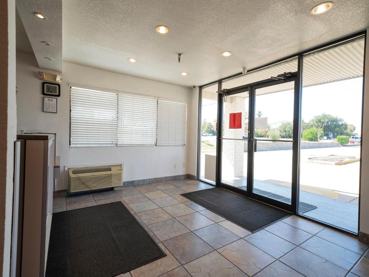 Americas Best Value Inn & Suites Humble Esterno foto