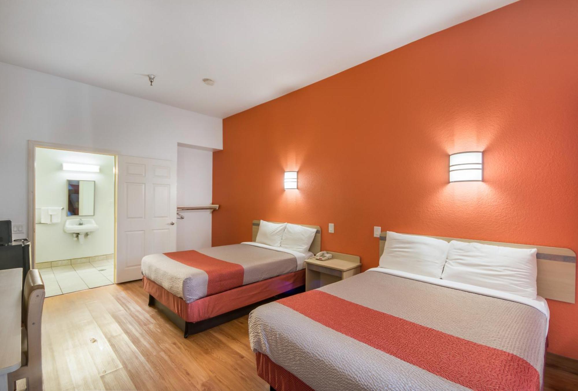 Americas Best Value Inn & Suites Humble Esterno foto